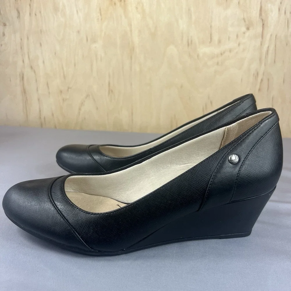 LifeStride System Women's Groovy Wedge Pumps Size 11W Black Comfort Shoes Used